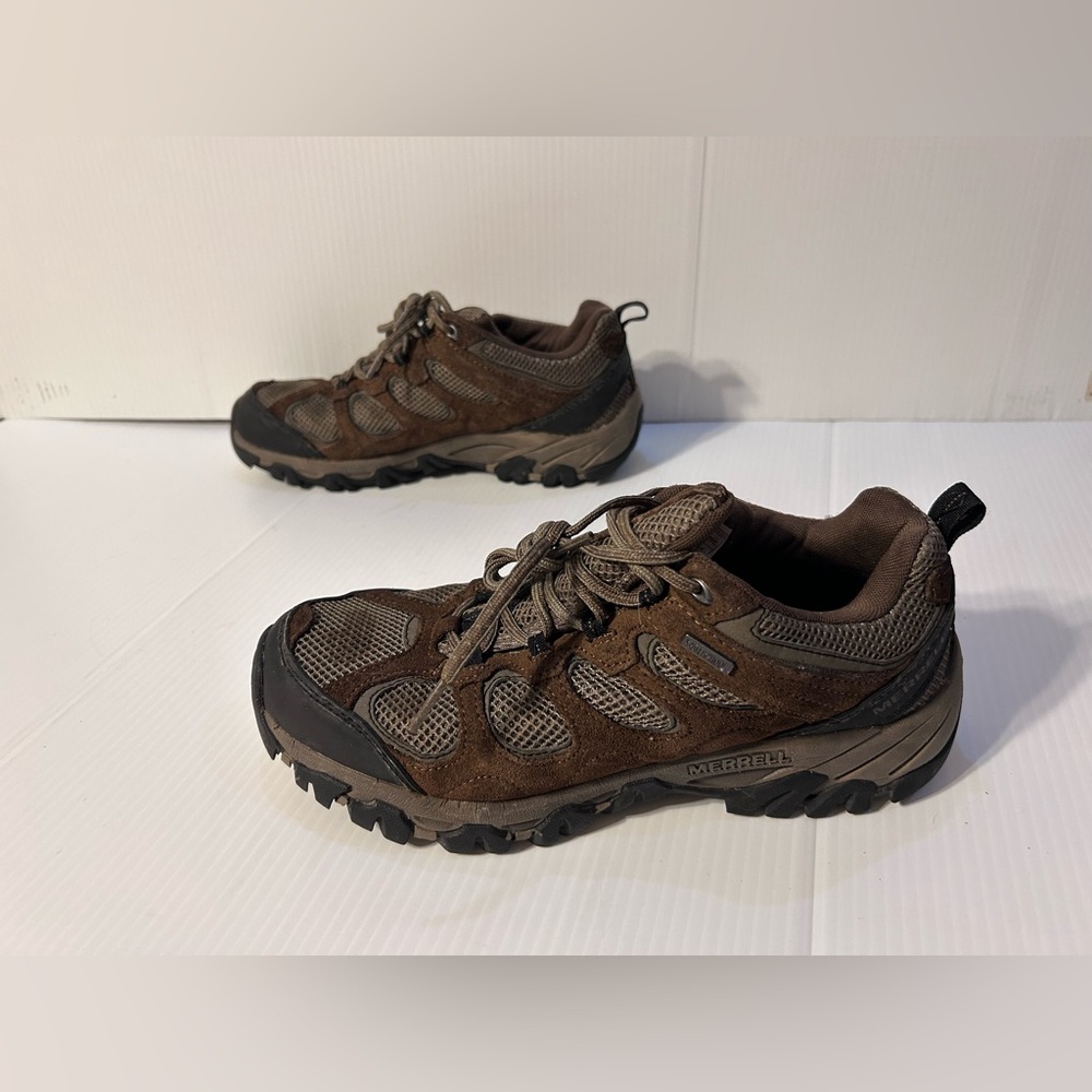 Merrell #J099977C stone/boulder hiking shoe men size 8.5